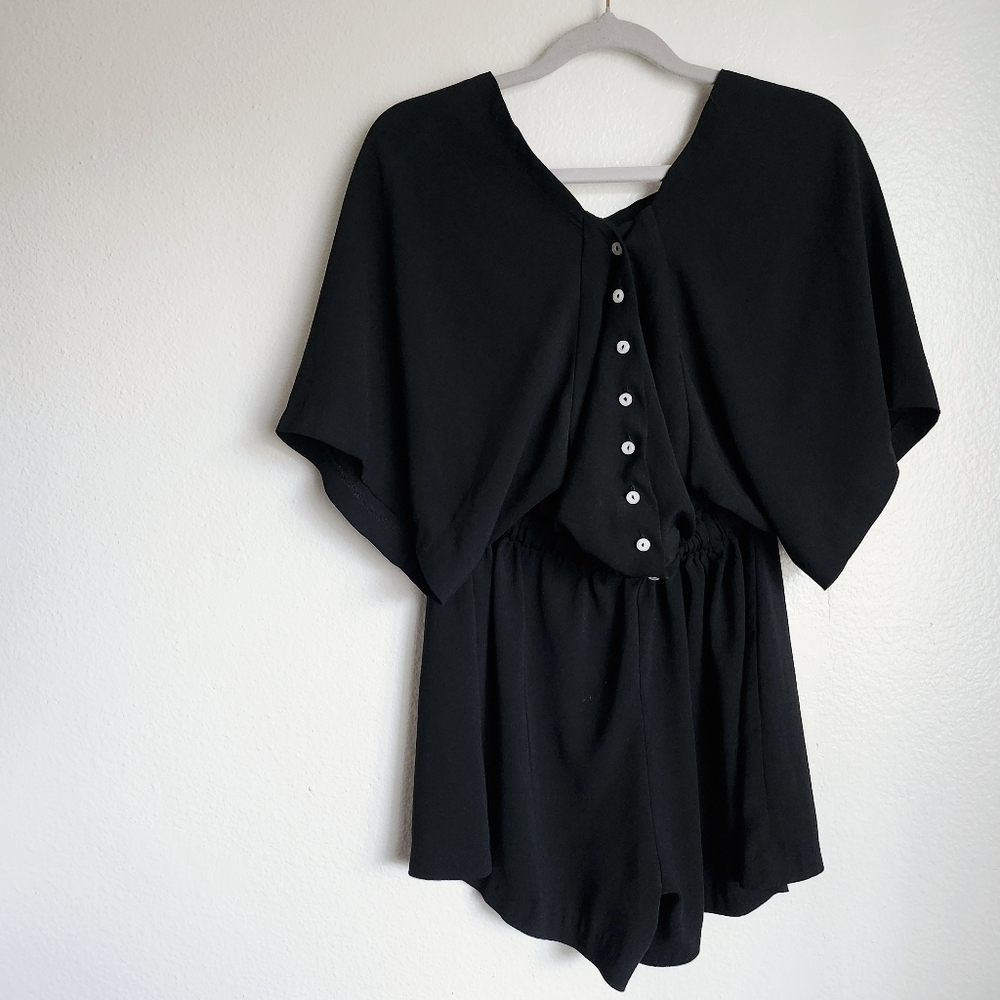 Lost Ink Black Button-Front Romper XS–S Slouchy Fit Minimalist Chic One-Piece